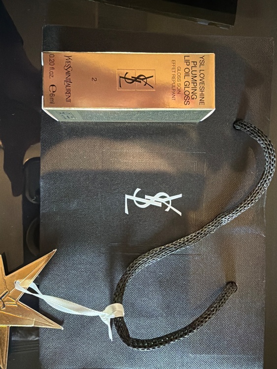 口紅（コスメ・美容・健康器具）の商品画像 - 査定依頼日：2025年12月25日 - 最高査定価格：2,000円