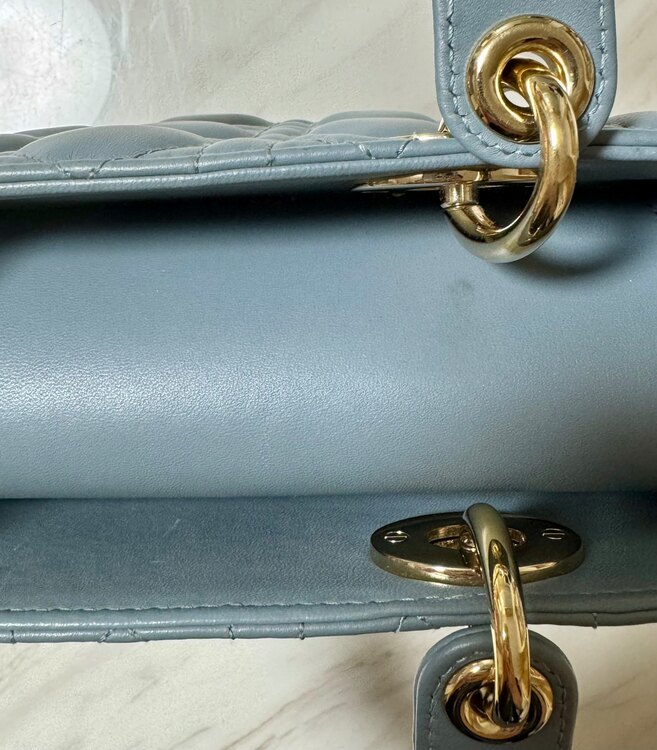 レディディオール（ブランドバッグ）の商品画像 - 査定依頼日：2025年2月28日 - 最高査定価格：400,000円