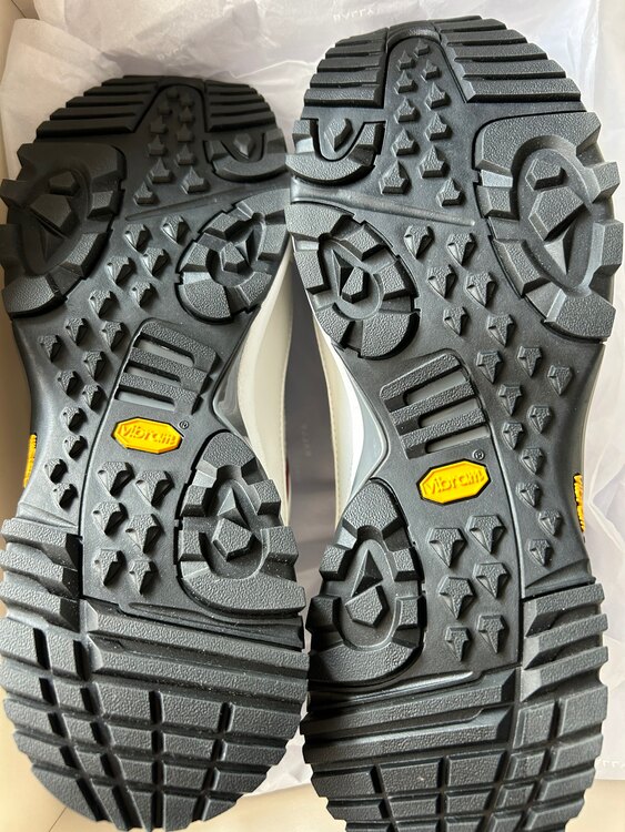 バリー　スニーカー（古着・ファッション）の商品画像 - 査定依頼日：2025年3月26日 - 最高査定価格：5,500円