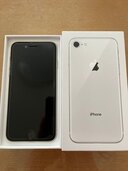 iPhone SE (第 3 世代) 64GB au（スマホ）の商品画像 - 査定依頼日：2024年5月21日 - 最高査定価格：33,000円