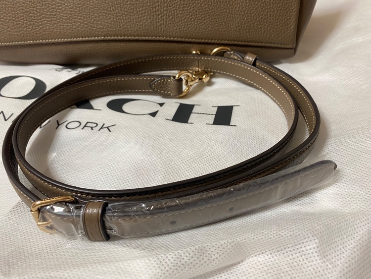 COACH ジョージアサッチェル ダークストーン　（ブランドバッグ）の商品画像 - 査定依頼日：2026年2月18日 - 最高査定価格：4,000円