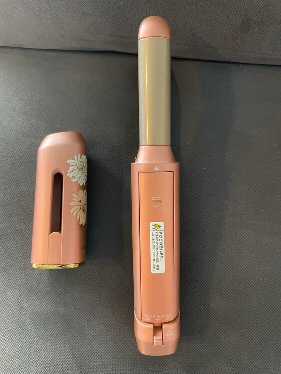 VS SASSOONコードレス２WAYアイロン　VSI-1030（コスメ・美容・健康器具）の商品画像 - 査定依頼日：2025年1月20日 - 最高査定価格：700円