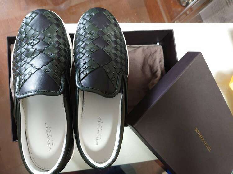 ボッテガヴェネタ　レザースリッポン（古着・ファッション）の商品画像 - 査定依頼日：2025年6月2日 - 最高査定価格：15,000円
