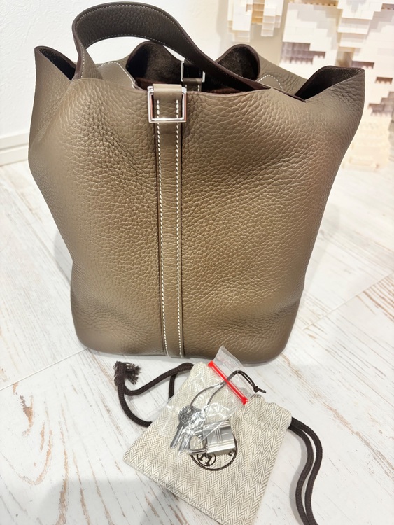 エルメス ピコタン （ブランドバッグ）の商品画像 - 査定依頼日：2025年7月14日 - 最高査定価格：620,000円