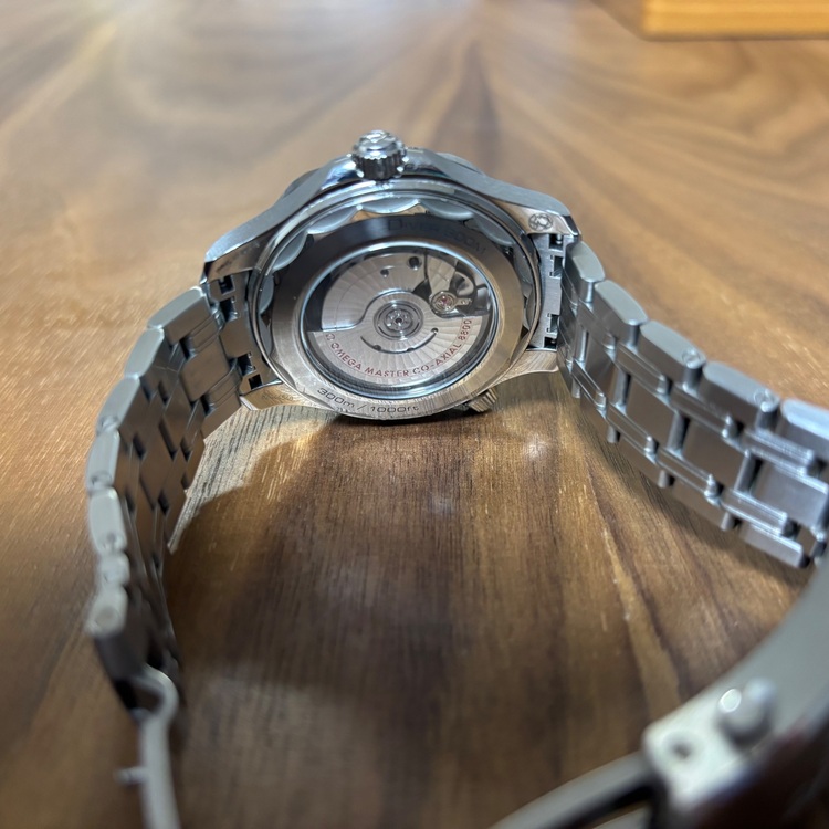 シーマスター　300M（高級時計）の商品画像 - 査定依頼日：2025年7月30日 - 最高査定価格：410,000円