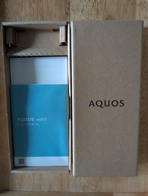 AQUOS AQUOS wish3 Y!mobile（スマホ）の商品画像 - 査定依頼日：2026年8月6日 - 最高査定価格：4,000円