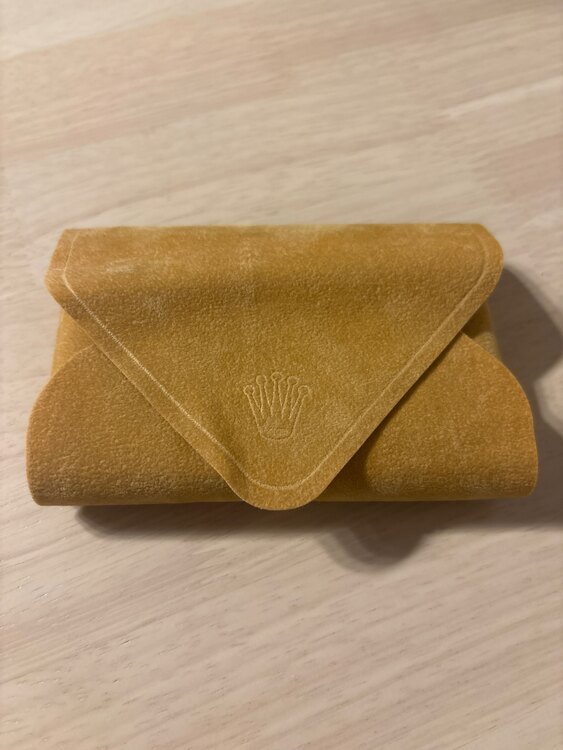 ロレックス パーペチュアルデイト （高級時計）の商品画像 - 査定依頼日：2025年1月4日 - 最高査定価格：950,000円