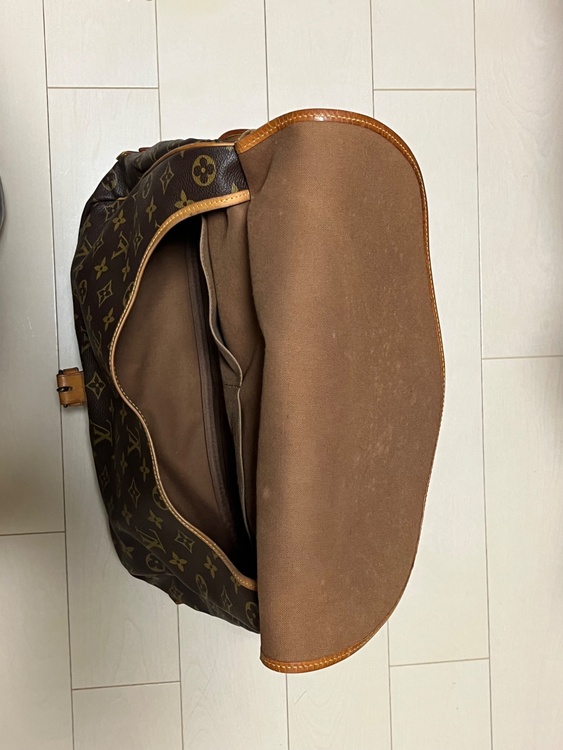 ソミュール35（ブランドバッグ）の商品画像 - 査定依頼日：2026年2月15日 - 最高査定価格：65,000円