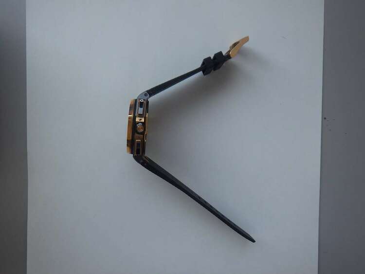 クロノグラフ26405NR.00.A002CA.01セラミックブラック44mｍ（高級時計）の商品画像 - 査定依頼日：2025年4月26日 - 最高査定価格：5,500,000円