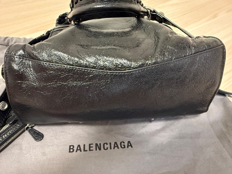 ネオカゴール（ブランドバッグ）の商品画像 - 査定依頼日：2025年8月29日 - 最高査定価格：150,000円