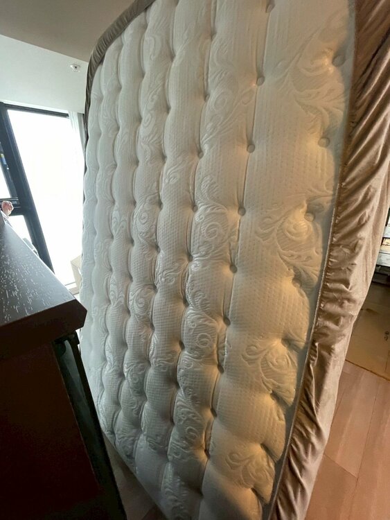 マットレス（家具・寝具）の商品画像 - 査定依頼日：2026年4月14日 - 最高査定価格：3,000円