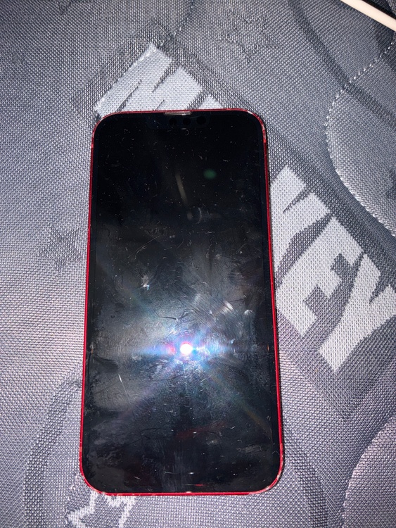 iPhone iPhone 13 128GB docomo（スマホ）の商品画像 - 査定依頼日：2026年7月28日 - 最高査定価格：15,000円