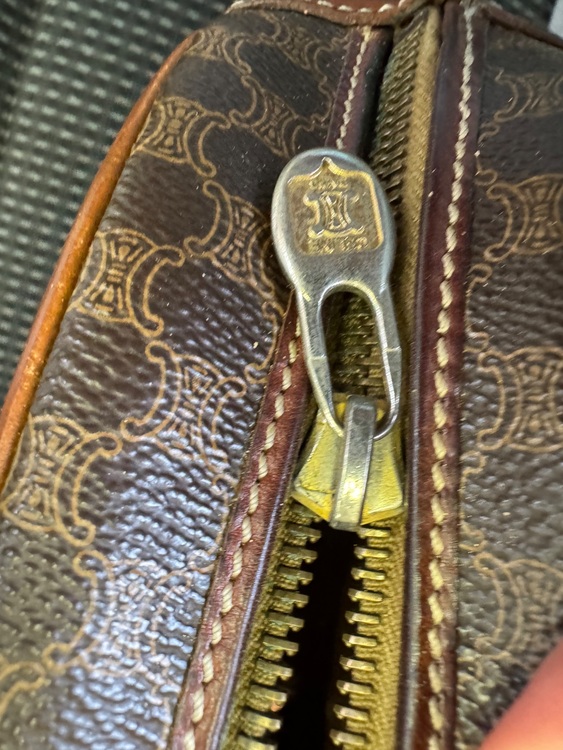 バック（ブランドバッグ）の商品画像 - 査定依頼日：2025年12月2日 - 最高査定価格：20,000円