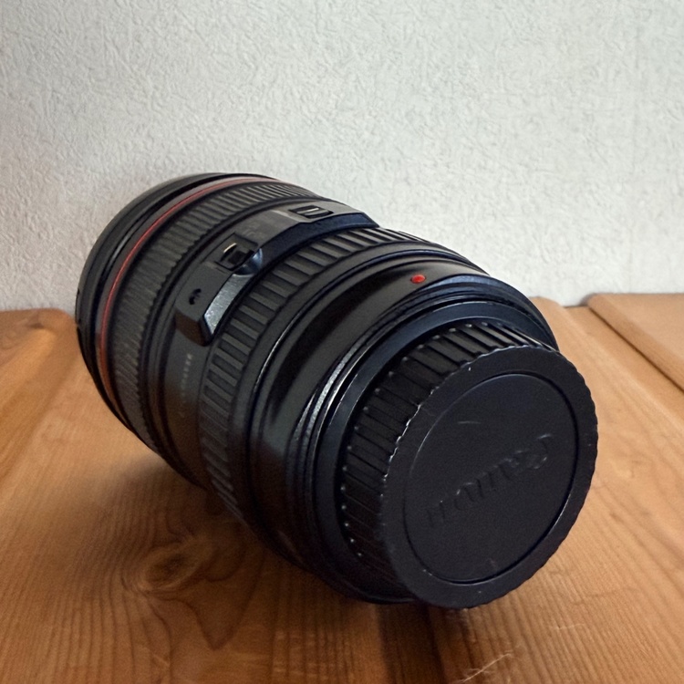 キャノンZOOM LENS EF24-105mm （カメラ）の商品画像 - 査定依頼日：2026年5月29日 - 最高査定価格：30,000円
