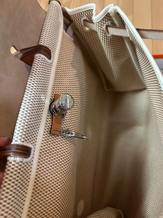 エール（ブランドバッグ）の商品画像 - 査定依頼日：2025年12月19日 - 最高査定価格：65,000円