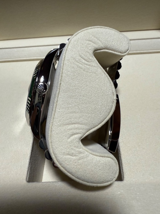 デイトジャスト41アズーロブルー（高級時計）の商品画像 - 査定依頼日：2025年11月4日 - 最高査定価格：2,270,000円