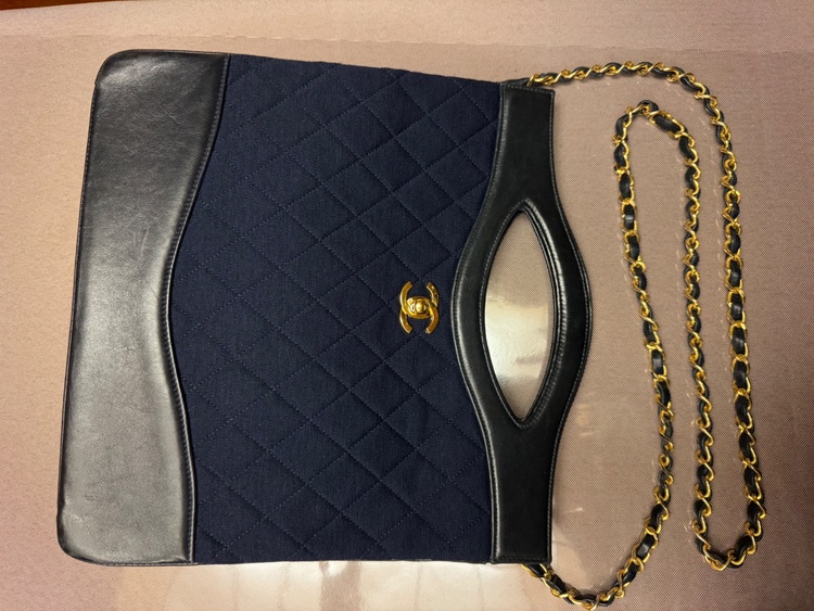 CHANELバッグ　型番不明（ブランドバッグ）の商品画像 - 査定依頼日：2025年9月17日 - 最高査定価格：200,000円