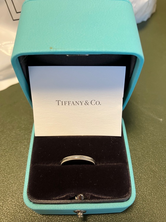 ティファニー　ミルグレイン　バンドリング　プラチナ 2mm（金・貴金属）の商品画像 - 査定依頼日：2025年8月28日 - 最高査定価格：50,000円