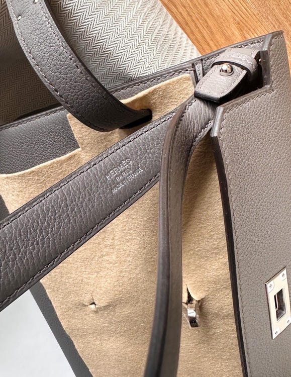 Kerry depeches25 （ブランドバッグ）の商品画像 - 査定依頼日：2026年6月2日 - 最高査定価格：900,000円