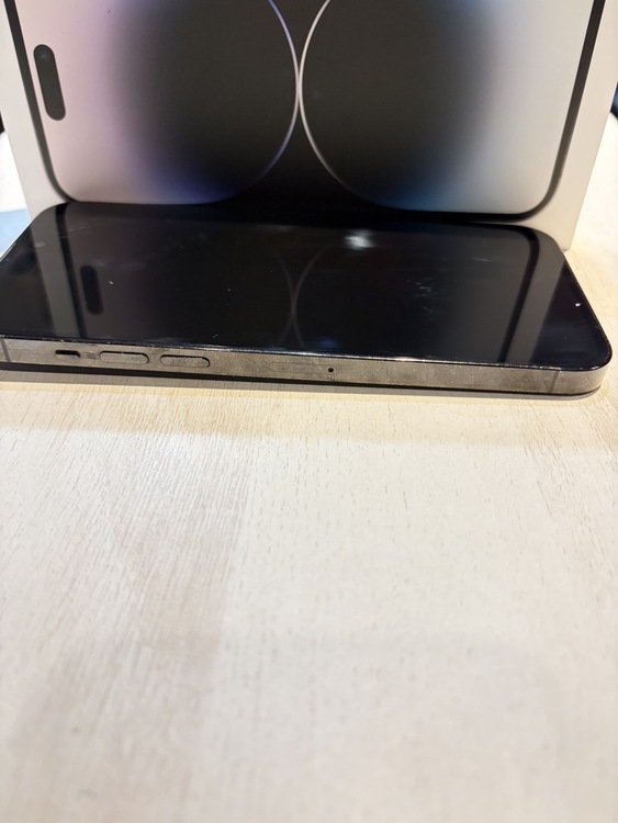 iPhone 14 Pro Max 256GB au（スマホ）の商品画像 - 査定依頼日：2026年4月11日 - 最高査定価格：67,000円