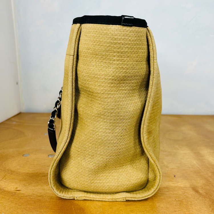 ドーヴィル（ブランドバッグ）の商品画像 - 査定依頼日：2026年3月4日 - 最高査定価格：220,000円