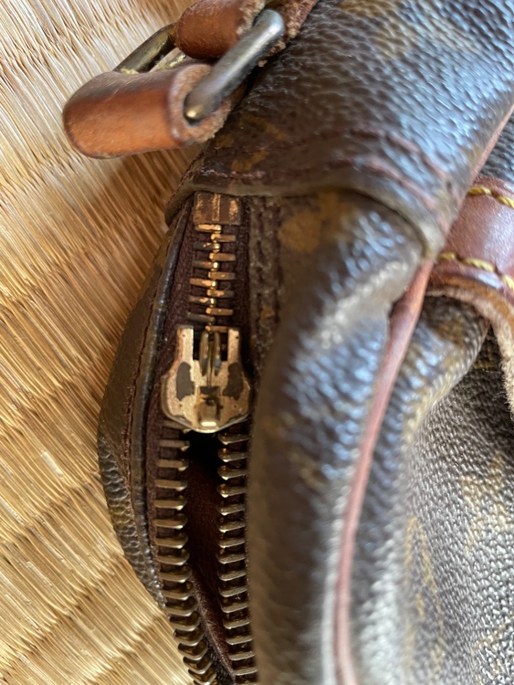 ルイヴィトン モノグラム （ブランドバッグ）の商品画像 - 査定依頼日：2026年2月25日 - 最高査定価格：50,000円