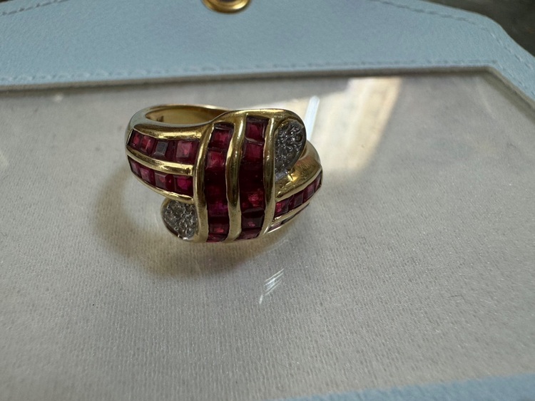 K18リング　ルビー　ダイヤ（金・貴金属）の商品画像 - 査定依頼日：2025年8月26日 - 最高査定価格：72,924円