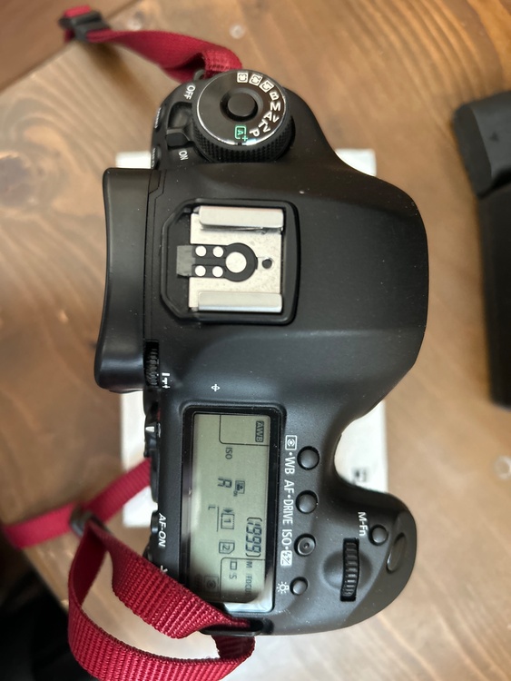 5D マーク3（カメラ）の商品画像 - 査定依頼日：2026年3月22日 - 最高査定価格：38,000円