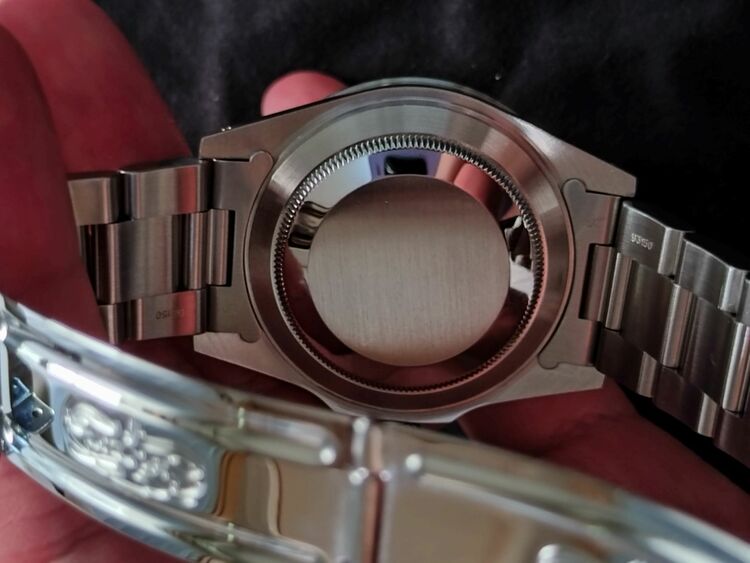 ロレックス サブマリーナー 14060M（高級時計）の商品画像 - 査定依頼日：2025年7月31日 - 最高査定価格：1,400,000円