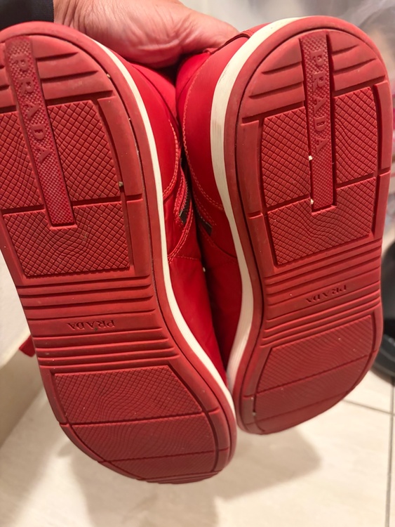 ハイカットスニーカー（古着・ファッション）の商品画像 - 査定依頼日：2026年3月16日 - 最高査定価格：100,000円