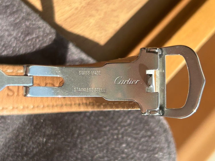 カルティエ タンク 241（高級時計）の商品画像 - 査定依頼日：2025年9月30日 - 最高査定価格：310,000円