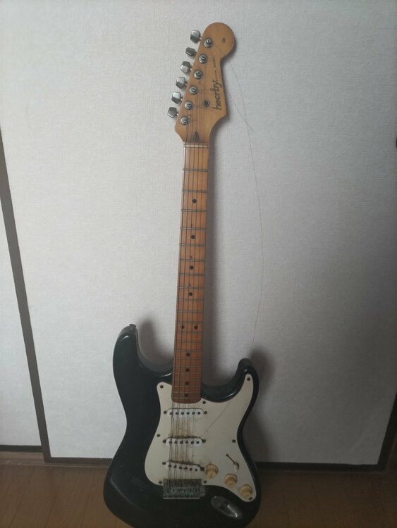 ストラトキャスターハービーエクセルモデル（ピアノ・楽器・PA機材）の商品画像 - 査定依頼日：2026年4月6日 - 最高査定価格：5,000円