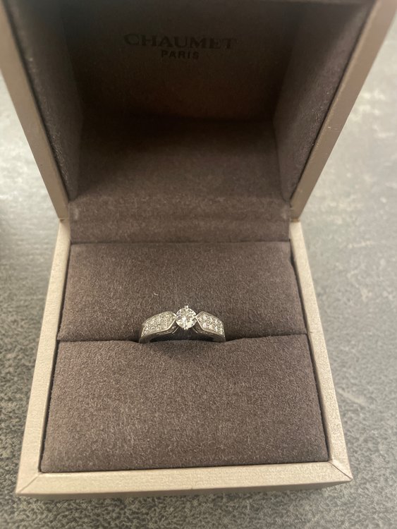 プリュム　ショーメ（宝石）の商品画像 - 査定依頼日：2023年2月6日 - 最高査定価格：150,000円