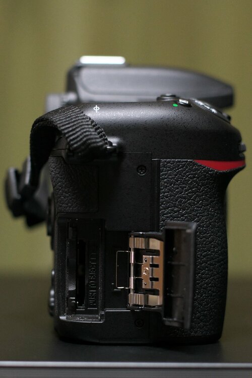 D7500 18-140 VR Kit（カメラ）の商品画像 - 査定依頼日：2026年4月4日 - 最高査定価格：60,000円