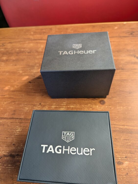 タグホイヤー カレラ CV201AJ.BA0715A（高級時計）の商品画像 - 査定依頼日：2026年2月18日 - 最高査定価格：210,000円