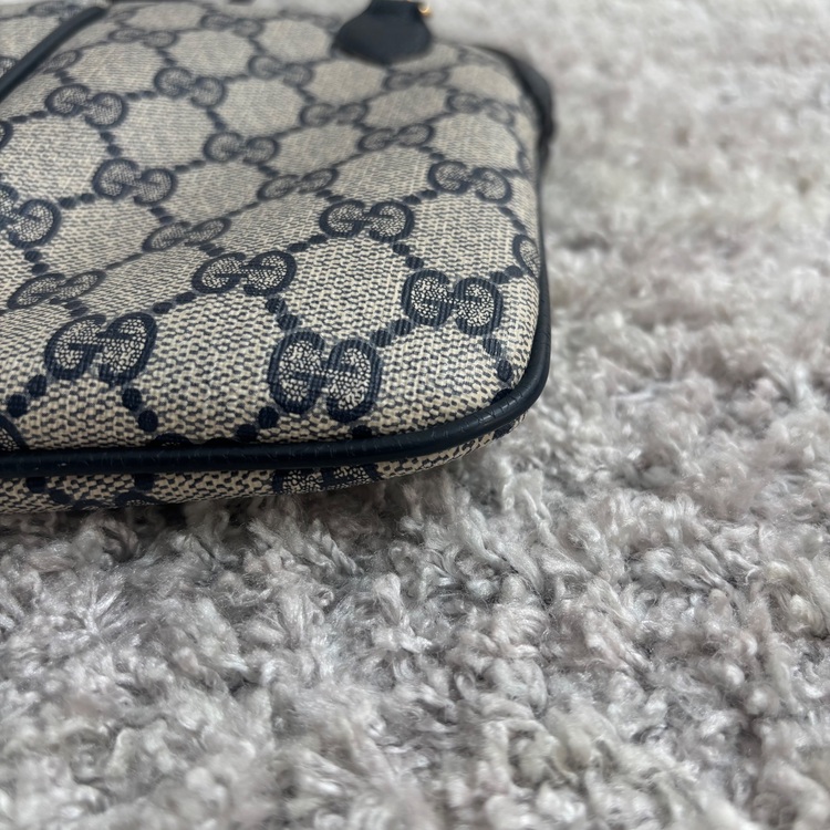 オールドグッチ　ショルダーバッグ（ブランドバッグ）の商品画像 - 査定依頼日：2025年7月4日 - 最高査定価格：10,000円