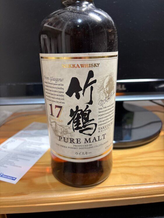 竹鶴17年（お酒）の商品画像 - 査定依頼日：2025年5月16日 - 最高査定価格：30,000円