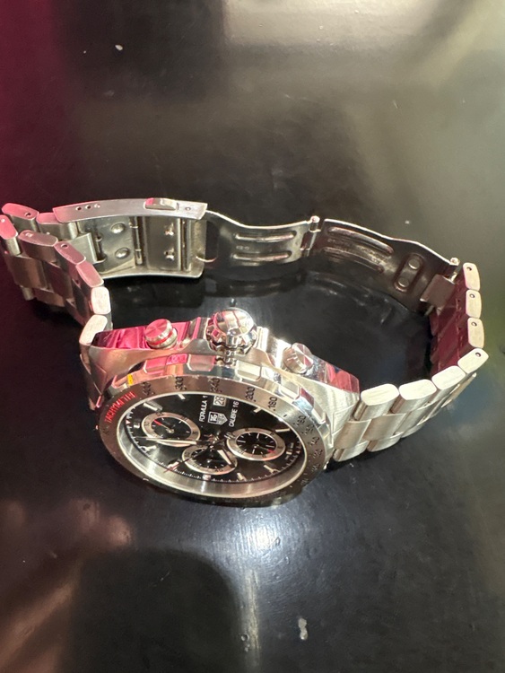 タグホイヤー フォーミュラ caz2010-0 wuu792（高級時計）の商品画像 - 査定依頼日：2025年6月28日 - 最高査定価格：140,000円