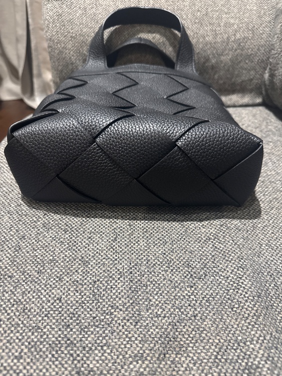 ボッテガ・ヴェネタ  （ブランドバッグ）の商品画像 - 査定依頼日：2026年2月19日 - 最高査定価格：250,000円