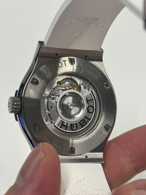 ウブロ クラシックフュージョン 166378（高級時計）の商品画像 - 査定依頼日：2025年4月16日 - 最高査定価格：550,000円