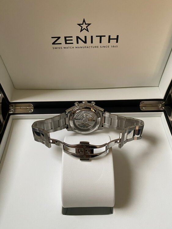 ゼニス エルプリメロ 03.2040.4061/01.M204（高級時計）の商品画像 - 査定依頼日：2024年11月1日 - 最高査定価格：650,000円