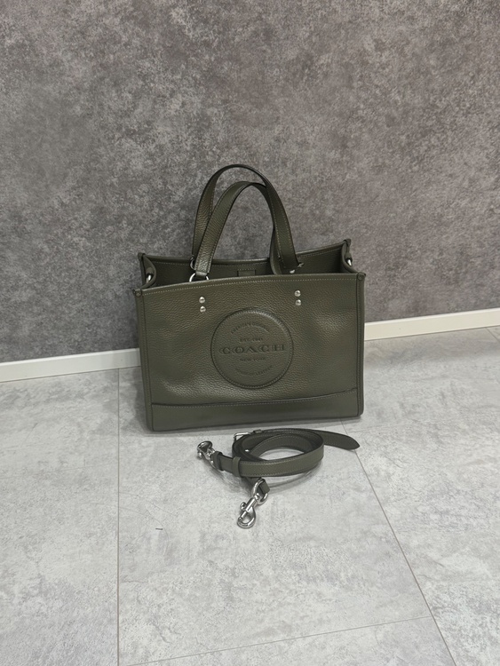 トートバッグ（ブランドバッグ）の商品画像 - 査定依頼日：2025年12月28日 - 最高査定価格：4,000円