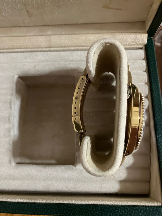 ロレックス サブマリーナー 16618（高級時計）の商品画像 - 査定依頼日：2025年5月17日 - 最高査定価格：4,000,000円