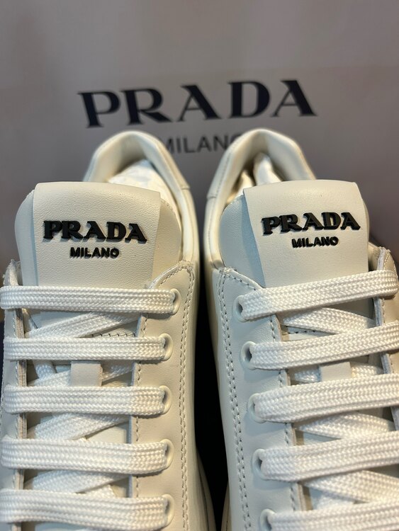 プラダ  （ブランドバッグ）の商品画像 - 査定依頼日：2025年4月19日 - 最高査定価格：25,000円