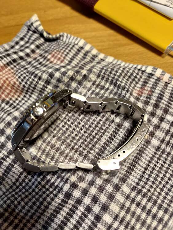 ロレックス サブマリーナー （高級時計）の商品画像 - 査定依頼日：2025年2月18日 - 最高査定価格：1,250,000円