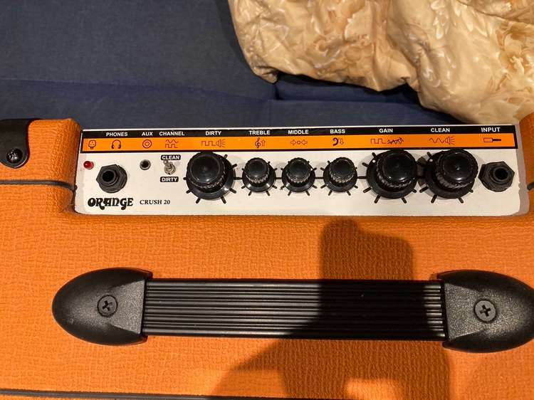 ORANGE/Crushシリーズ CR20 ギターアンプ〈オレンジ〉（ピアノ・楽器・PA機材）の商品画像 - 査定依頼日：2022年11月20日