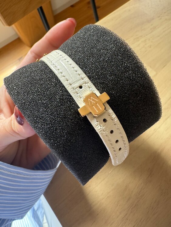 ハリーウィンストン その他 （高級時計）の商品画像 - 査定依頼日：2025年3月18日 - 最高査定価格：1,000,000円