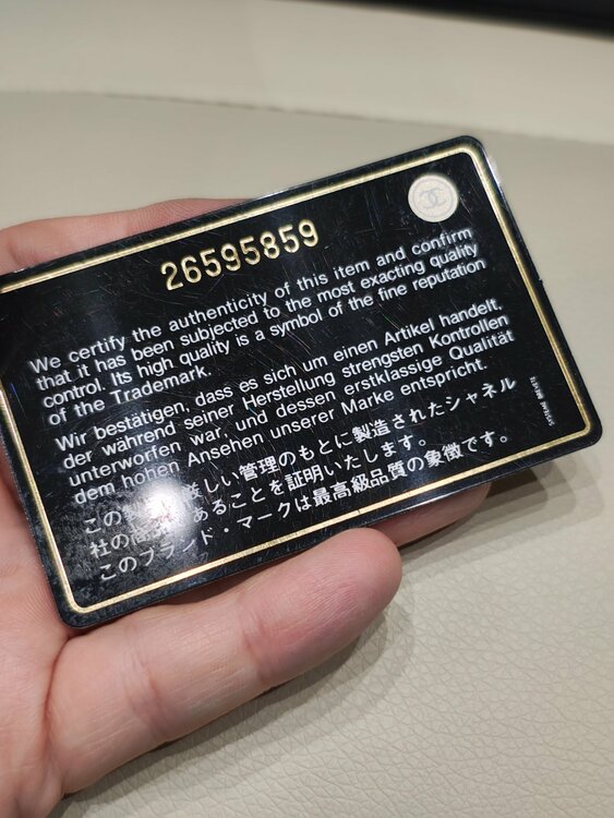 ダークシルバー　キャビアスキンマトラッセチェーンショルダー（ブランドバッグ）の商品画像 - 査定依頼日：2026年8月10日 - 最高査定価格：1,000,000円