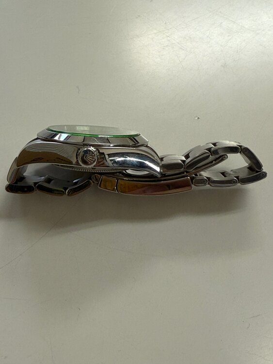 ロレックス ミルガウス 2016ねんし（高級時計）の商品画像 - 査定依頼日：2025年5月3日 - 最高査定価格：1,550,000円