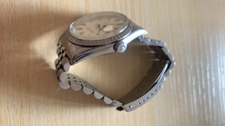 ロレックス デイトジャスト 1603（高級時計）の商品画像 - 査定依頼日：2025年1月30日 - 最高査定価格：600,000円